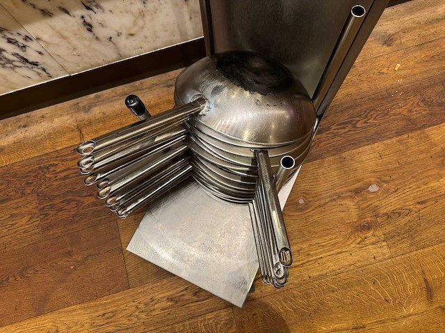 Rvs transportkar met 33x rvs wokpan - afbeelding 3 van  5