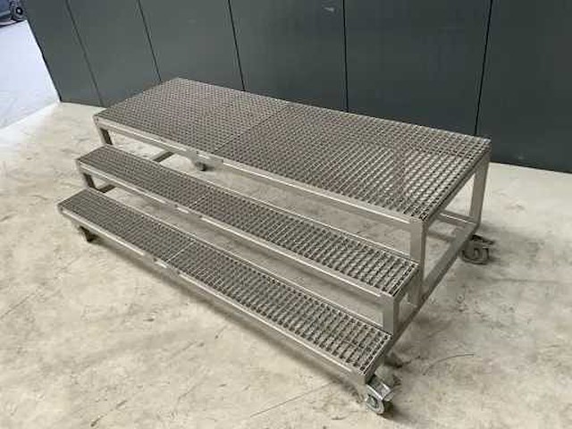 Rvs trap bordes - verrijdbaar - afbeelding 2 van  3