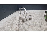 Rvs trap - afbeelding 1 van  2