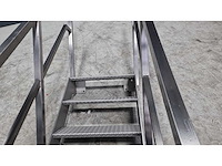 Rvs trap - afbeelding 2 van  3