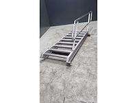 Rvs trap - afbeelding 2 van  2