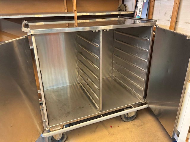 Rvs traywagen - afbeelding 2 van  2
