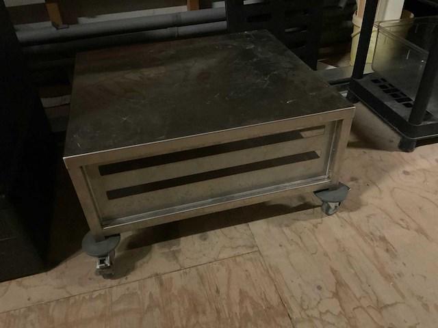 Rvs verrijdbaar onderstel - afbeelding 1 van  1