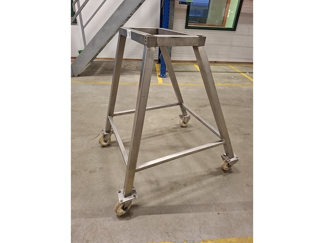 Rvs verrijdbaar onderstel - afbeelding 1 van  3