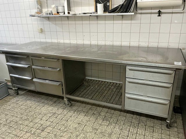 Rvs verrijdbare werktafel - afbeelding 2 van  4