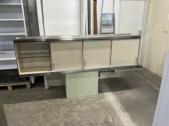Rvs wandkast - afbeelding 1 van  5