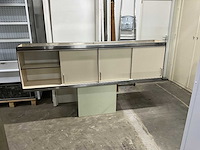 Rvs wandkast - afbeelding 1 van  5