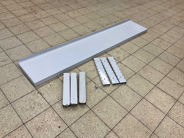 Rvs wandschap - afbeelding 3 van  6