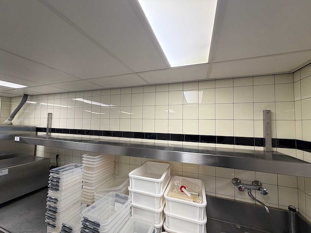 Rvs wandschap - afbeelding 1 van  4