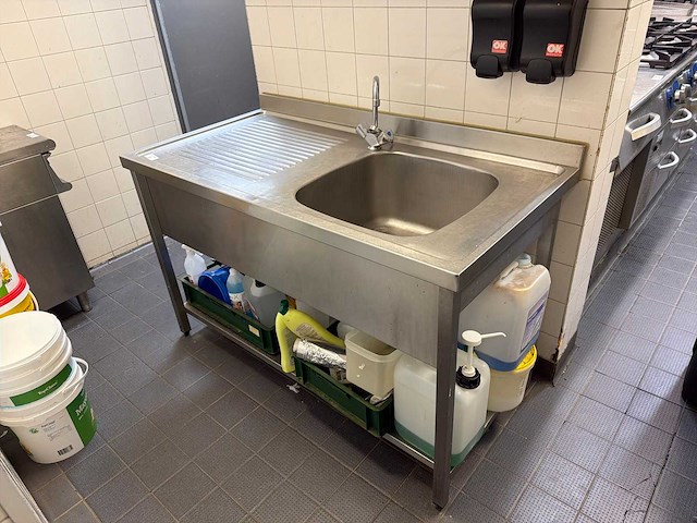 Rvs wastafel - afbeelding 1 van  3