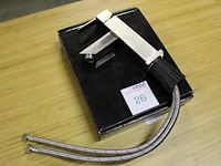 Rvs wastafelkraan calipso 210 vierkant. hoogte kraan 21 cm.