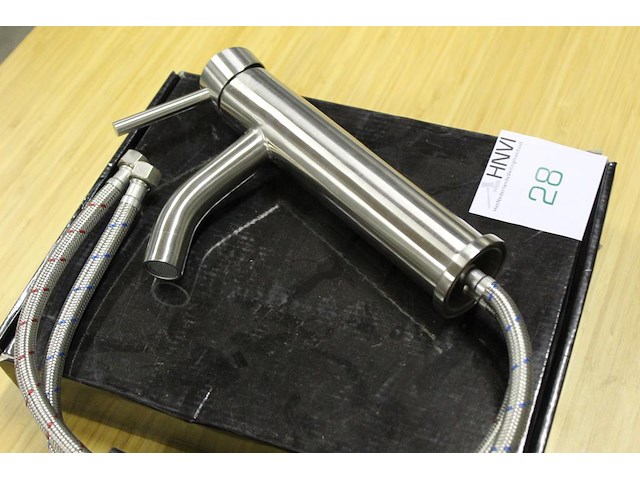 Rvs wastafelkraan clou 250 rond. hoogte kraan 25 cm. - afbeelding 2 van  2