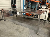 Rvs werk- / sorteertafel (2900x1400x950mm) - afbeelding 2 van  5