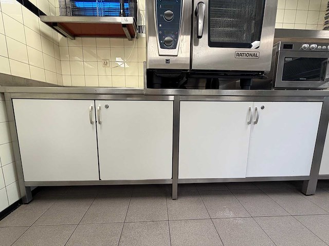 Rvs werkbank met volkern deuren en spoelbak - afbeelding 3 van  8