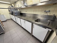 Rvs werkbank met volkern deuren en spoelbak - afbeelding 8 van  8