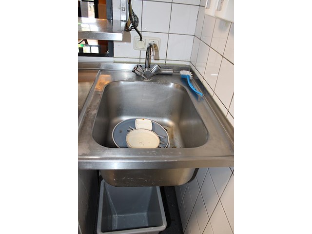 Rvs werkbank met wasbak afm. 360 x 74 cm. - afbeelding 3 van  3