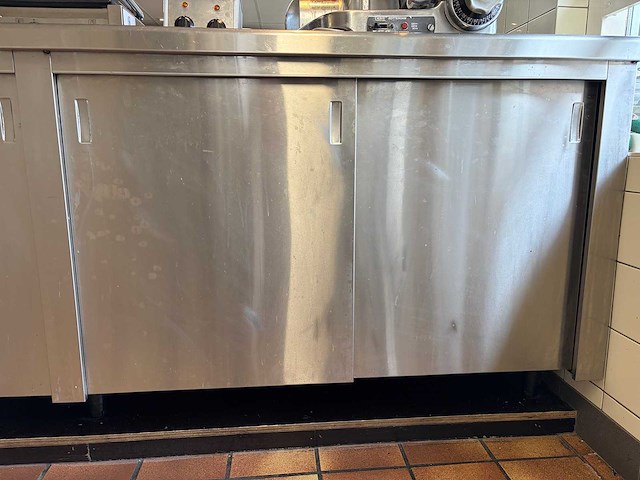 Rvs werkbank - afbeelding 2 van  5