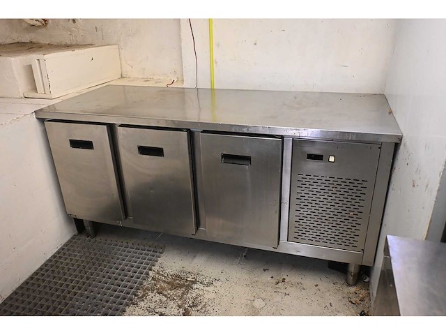 Rvs werkbank - afbeelding 2 van  4