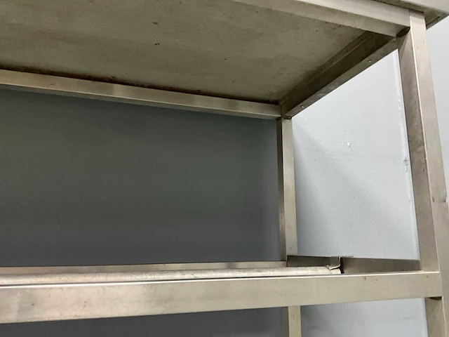 Rvs werktafel 1800x700x940 mm - afbeelding 1 van  4