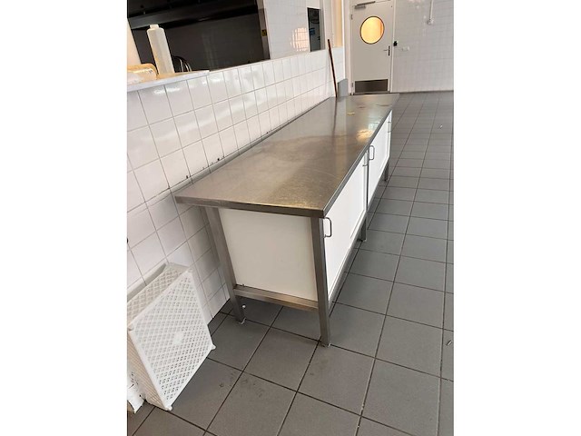 Rvs werktafel 250cm - afbeelding 3 van  4