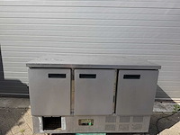 Rvs werktafel 3-deurs
