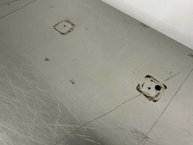 Rvs werktafel (420 cm) - afbeelding 9 van  10