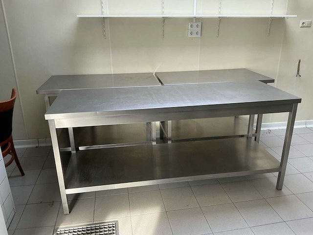Rvs werktafel en rvs dubbele spoelbak – horeca-uitvoering - afbeelding 2 van  7