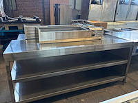 Rvs werktafel met 2 onderbladen - afbeelding 2 van  3