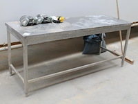 Rvs werktafel met afmeting 70 x 200 cm. - afbeelding 2 van  2