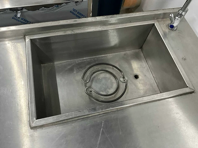 Rvs werktafel met au-bain-marie - afbeelding 4 van  7