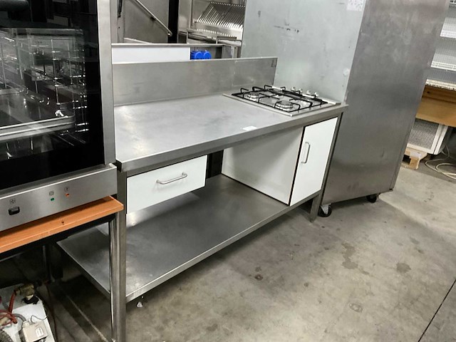 Rvs werktafel met gaskookplaat - afbeelding 2 van  5