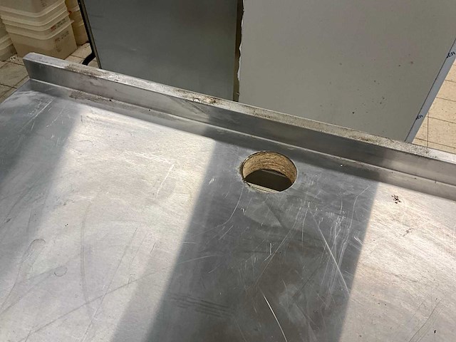 Rvs werktafel met ingebouwde au bain-marie - afbeelding 5 van  8