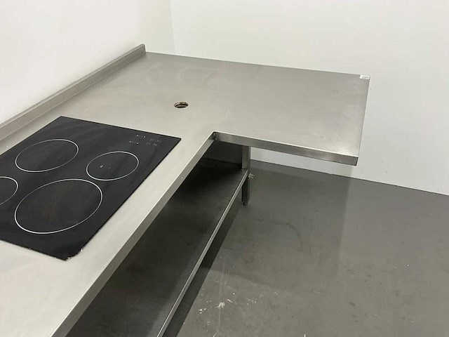 Rvs werktafel met keramisch fornuis - afbeelding 5 van  8