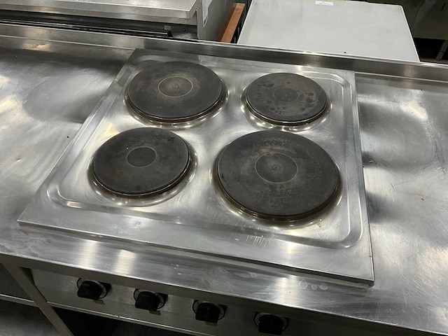 Rvs werktafel met kookplaat - afbeelding 3 van  8