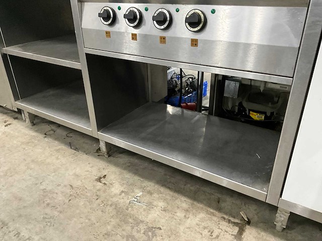 Rvs werktafel met kookplaat - afbeelding 5 van  8