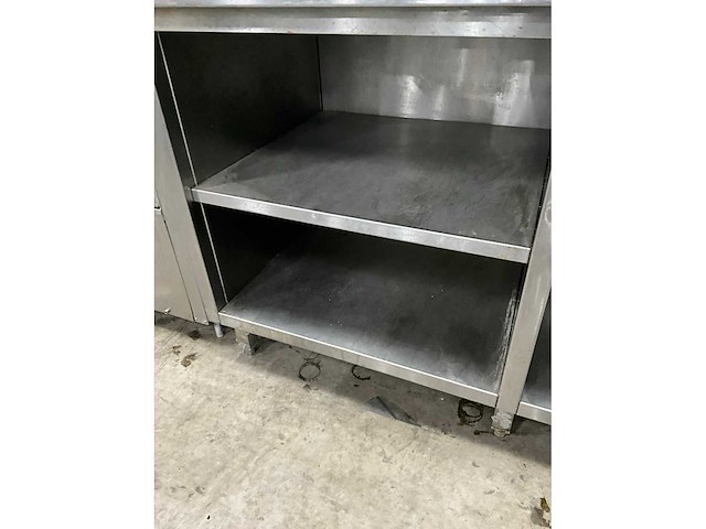 Rvs werktafel met kookplaat - afbeelding 6 van  8