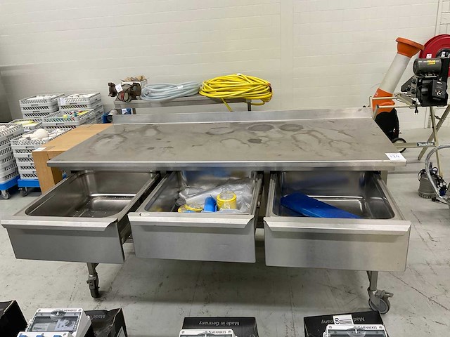 Rvs werktafel met lades op wielen - afbeelding 3 van  4