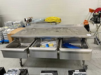 Rvs werktafel met lades op wielen - afbeelding 3 van  4