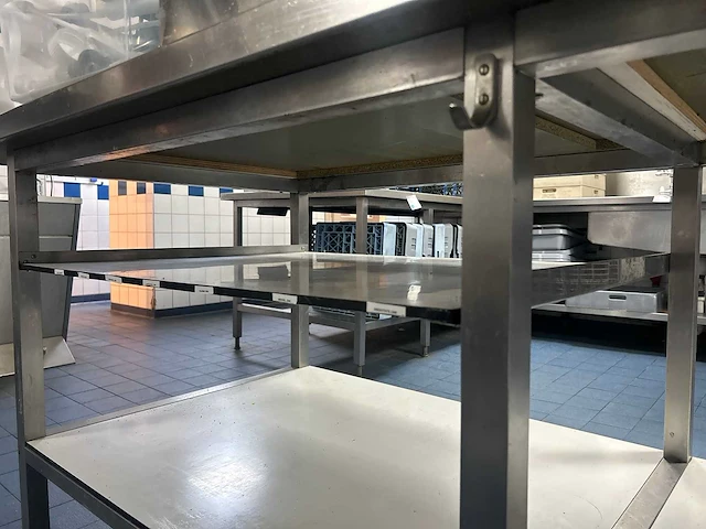 Rvs werktafel met onderblad - afbeelding 4 van  5