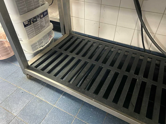 Rvs werktafel met onderblad - afbeelding 3 van  4