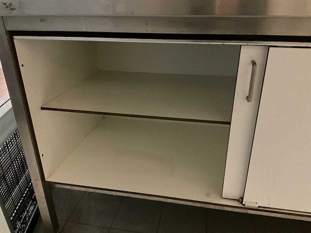 Rvs werktafel met onderkast - afbeelding 4 van  4