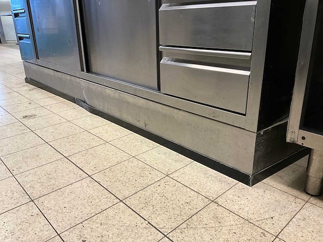 Rvs werktafel met onderkast - afbeelding 2 van  10