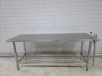 Rvs werktafel met onderschap en staartblikopener