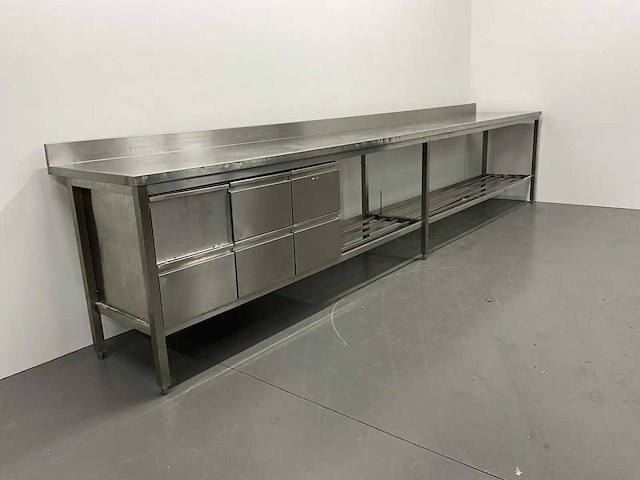 Rvs werktafel met spatrand en lades (450 cm) - afbeelding 2 van  7