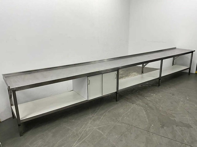 Rvs werktafel met spatrand - afbeelding 1 van  9