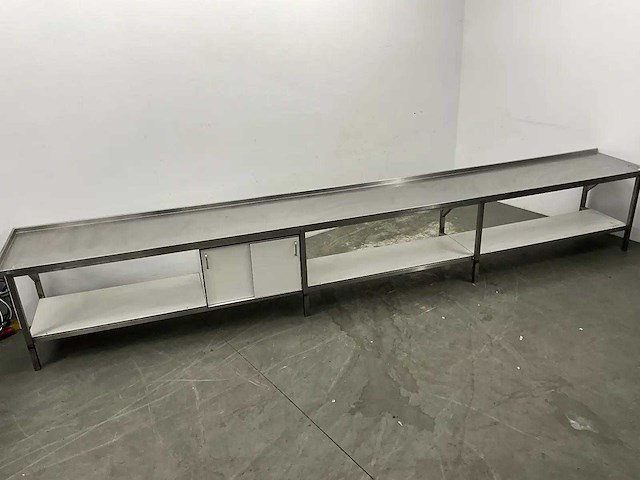 Rvs werktafel met spatrand - afbeelding 5 van  9