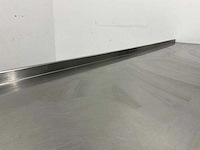 Rvs werktafel met spatrand - afbeelding 8 van  9