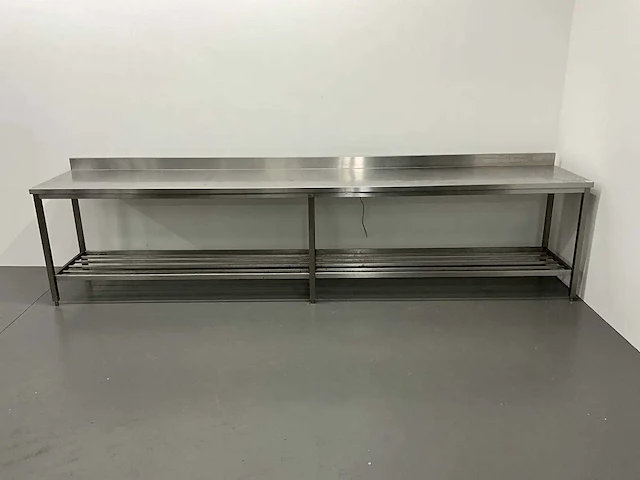 Rvs werktafel met spatrand - afbeelding 1 van  7