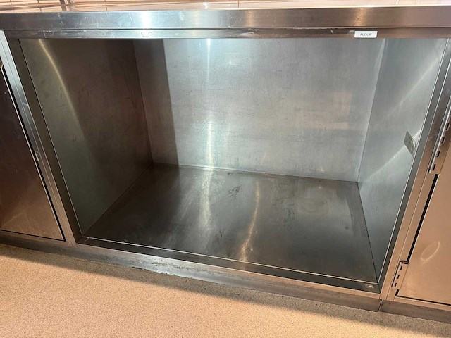 Rvs werktafel met spoelbak - afbeelding 6 van  8