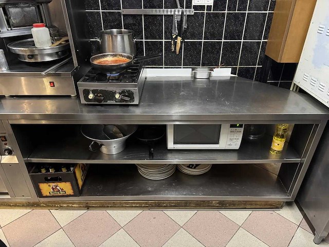 Rvs werktafel met warmhoudkast - afbeelding 2 van  8